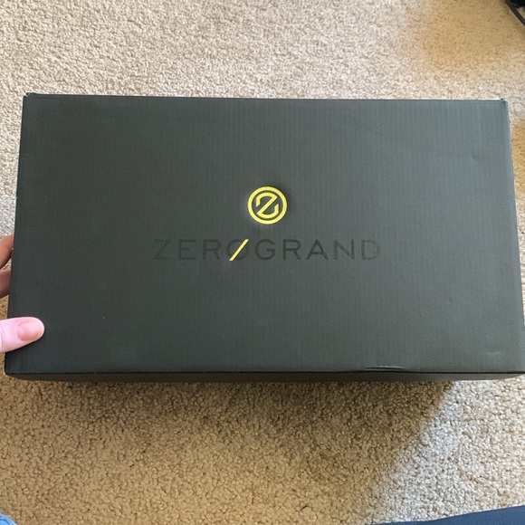 Cole Haan Women's Zerogrand Outpace Runner Ii Running Shoe - White Mesh - 6.5B - Picture 9 of 11